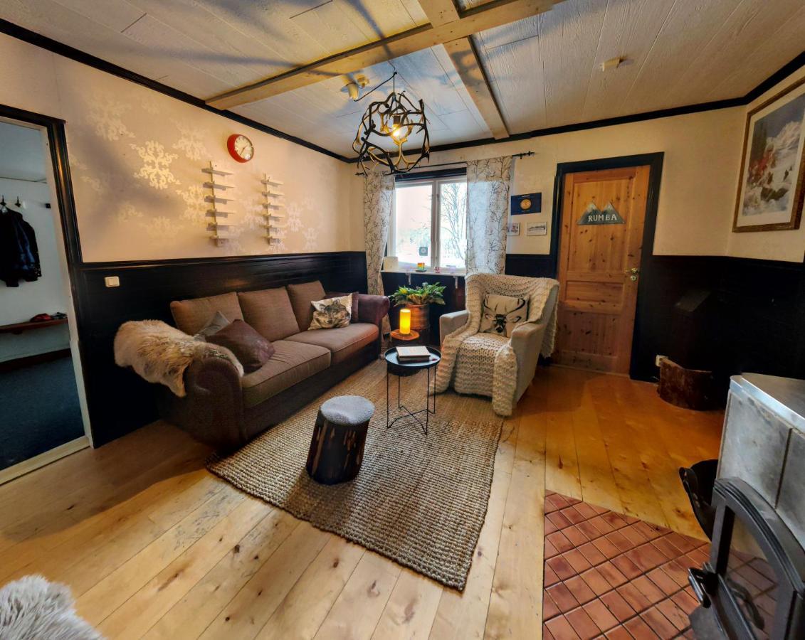 Husky Lodge Hostel Kiruna Exterior foto